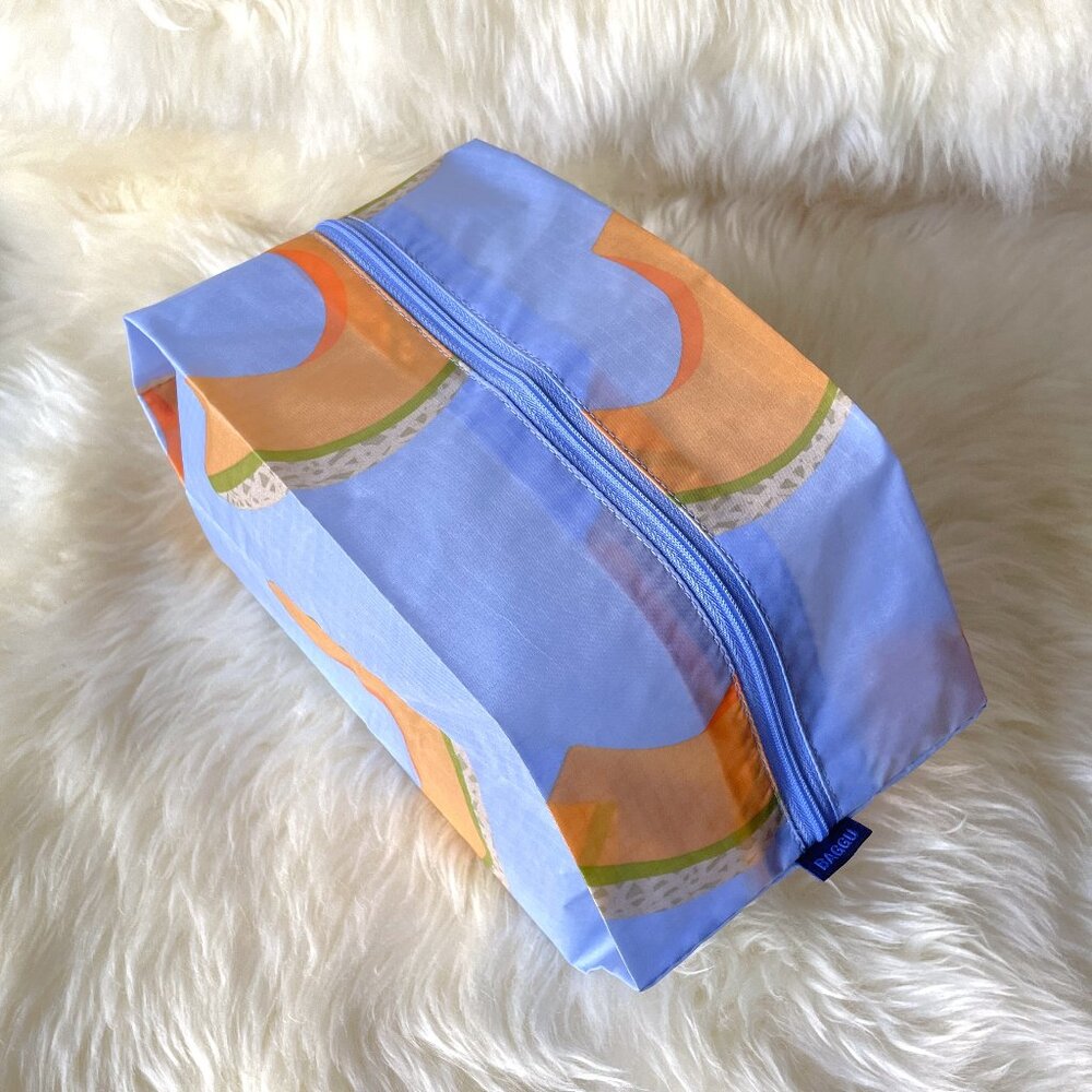 NWOT Baggu 3D Zip Pouch Medium - Cantaloupe Blue (Japanese Produce)